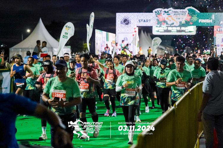 Race photo from Arutmin Borneo Run 2024