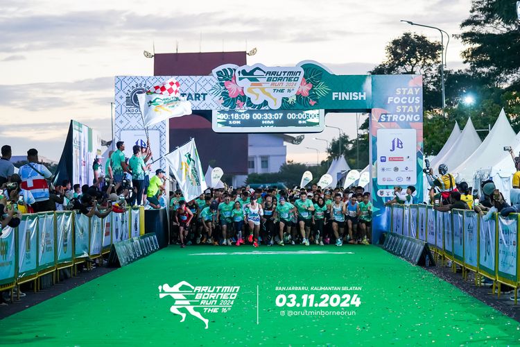 Race photo from Arutmin Borneo Run 2024