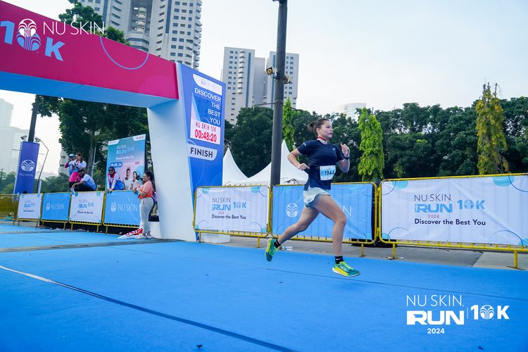 Race photo from Nu Skin Run 10K