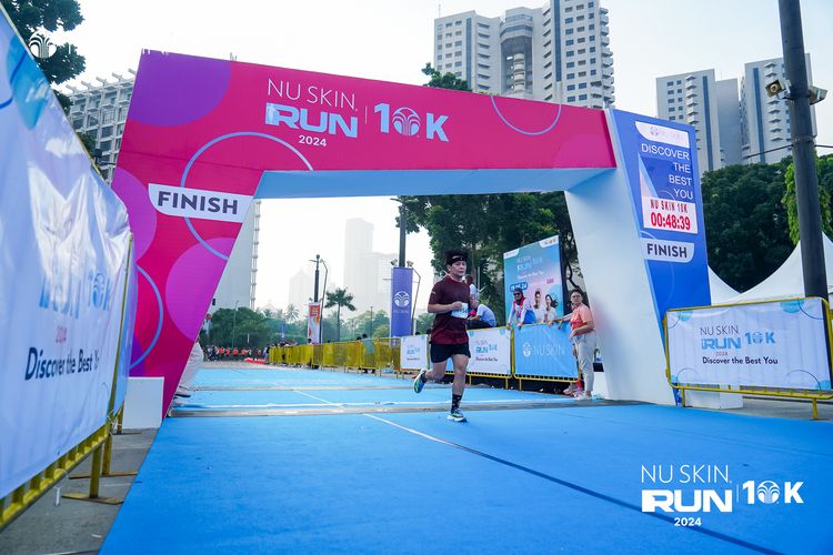 Race photo from Nu Skin Run 10K