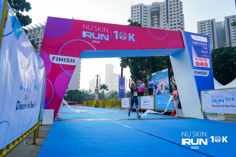 Race photo from Nu Skin Run 10K
