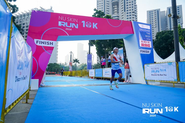 Race photo from Nu Skin Run 10K