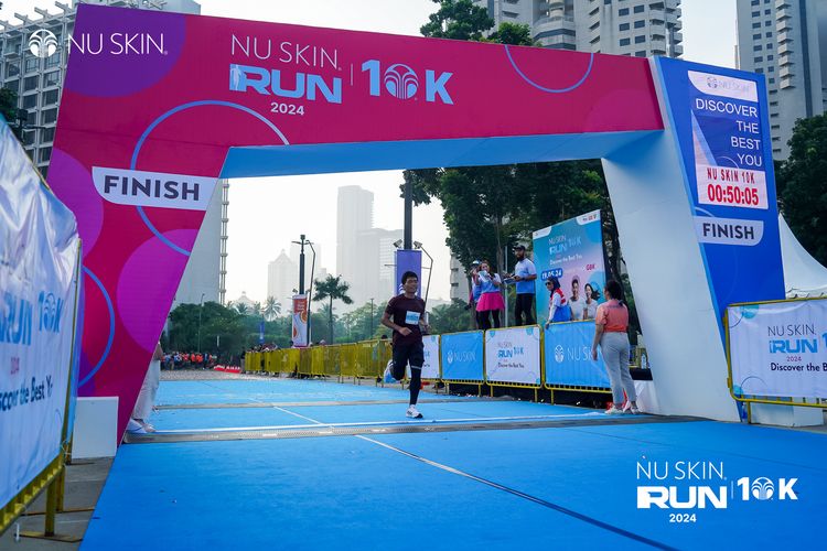 Race photo from Nu Skin Run 10K