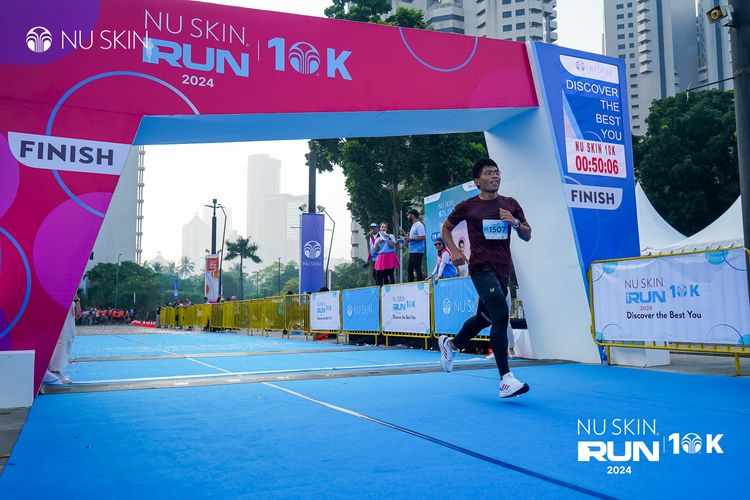 Race photo from Nu Skin Run 10K
