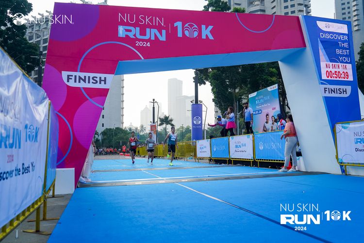 Race photo from Nu Skin Run 10K