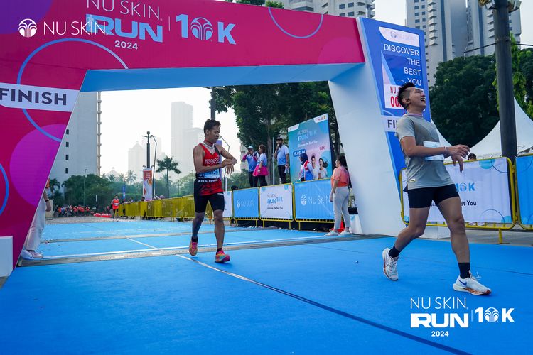 Race photo from Nu Skin Run 10K