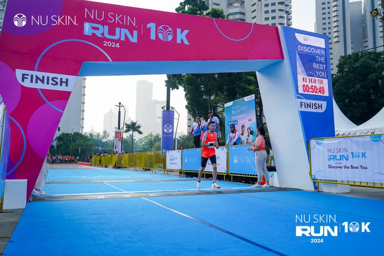 Race photo from Nu Skin Run 10K