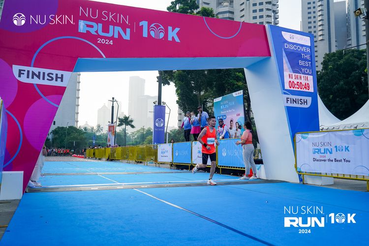 Race photo from Nu Skin Run 10K