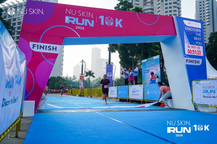 Race photo from Nu Skin Run 10K