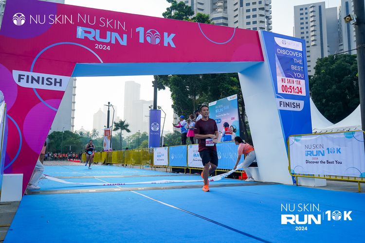 Race photo from Nu Skin Run 10K