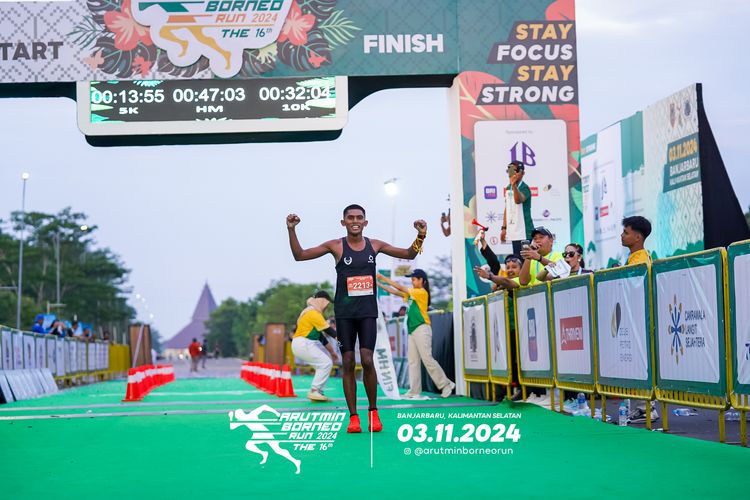 Race photo from Arutmin Borneo Run 2024