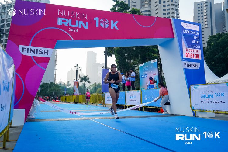 Race photo from Nu Skin Run 10K