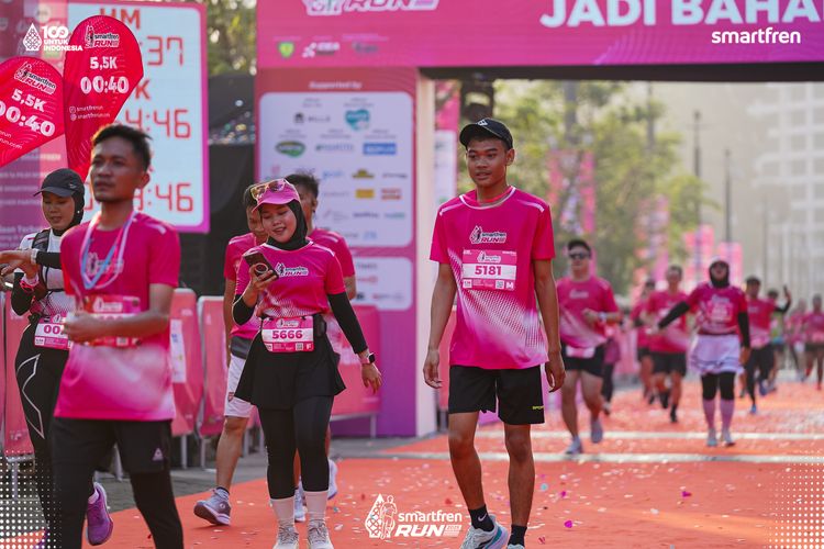 Race photo from Smartfren Run 2025 