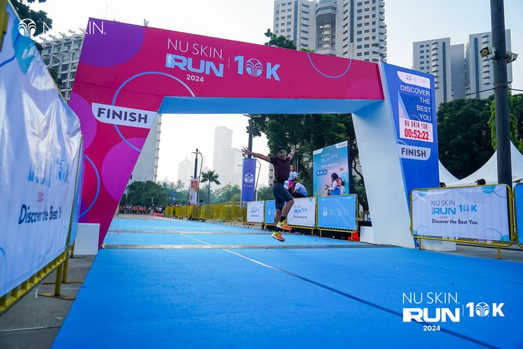 Race photo from Nu Skin Run 10K
