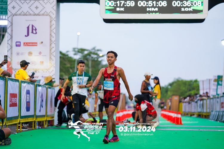 Race photo from Arutmin Borneo Run 2024