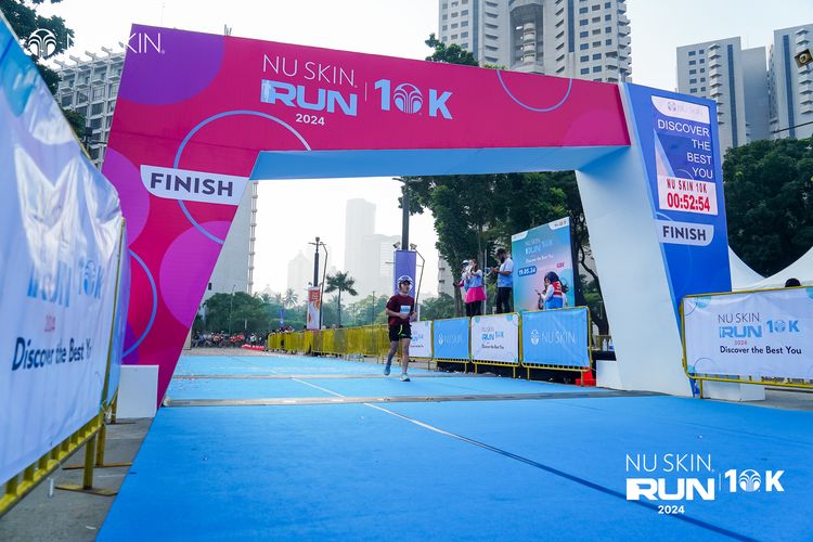 Race photo from Nu Skin Run 10K