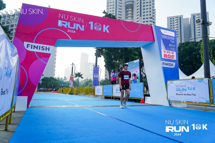 Race photo from Nu Skin Run 10K