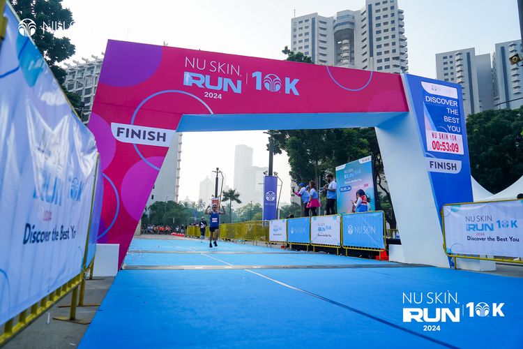 Race photo from Nu Skin Run 10K