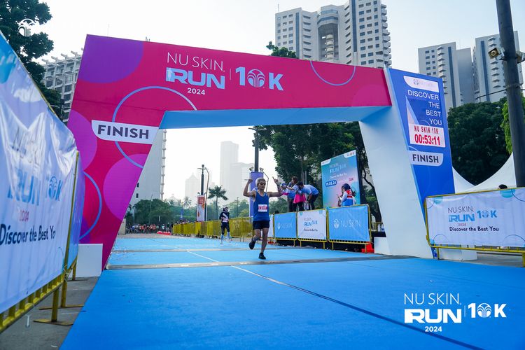 Race photo from Nu Skin Run 10K