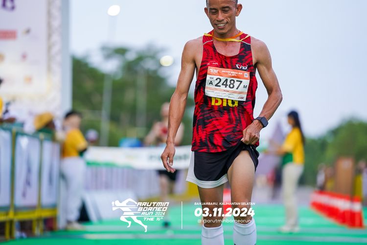 Race photo from Arutmin Borneo Run 2024
