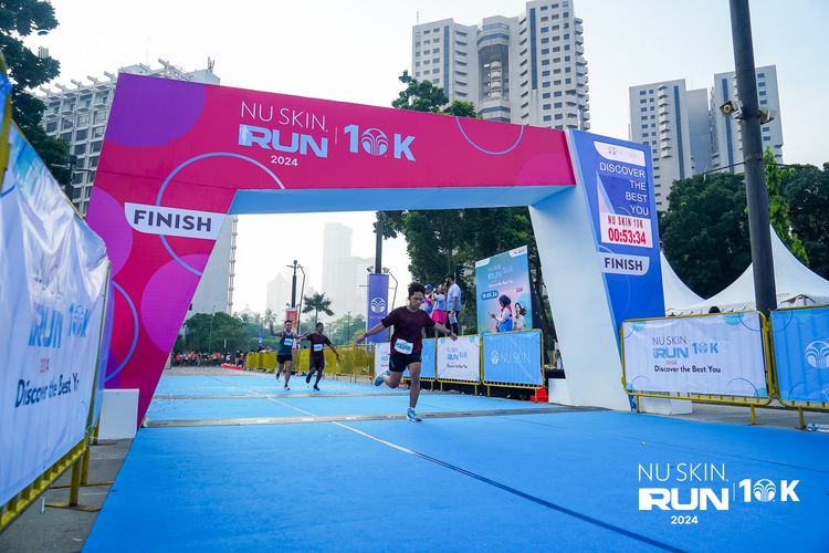 Race photo from Nu Skin Run 10K