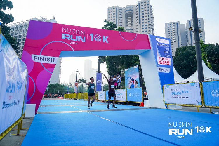 Race photo from Nu Skin Run 10K