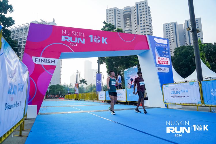 Race photo from Nu Skin Run 10K