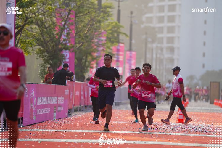 Race photo from Smartfren Run 2025 