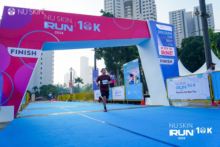 Race photo from Nu Skin Run 10K