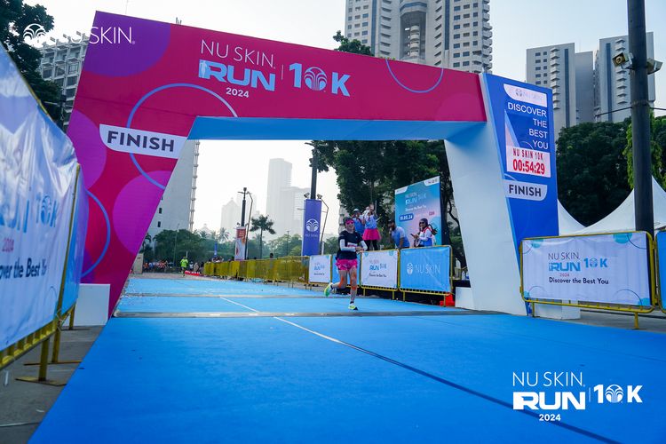 Race photo from Nu Skin Run 10K