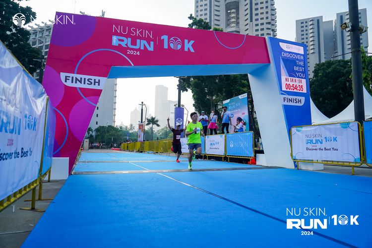 Race photo from Nu Skin Run 10K