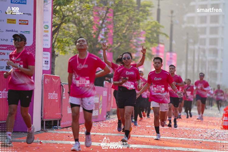 Race photo from Smartfren Run 2025 