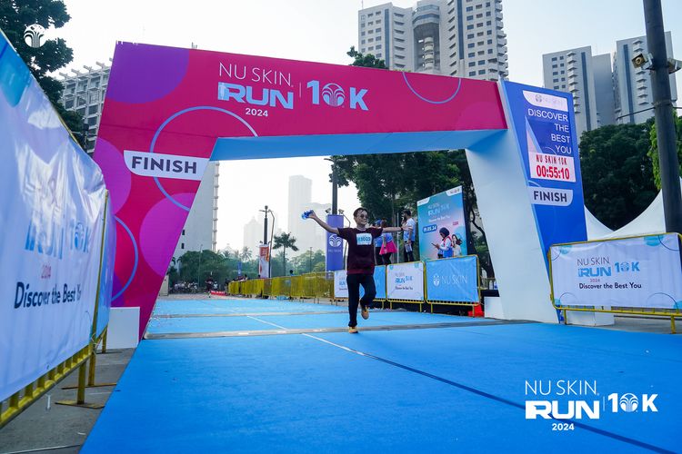 Race photo from Nu Skin Run 10K