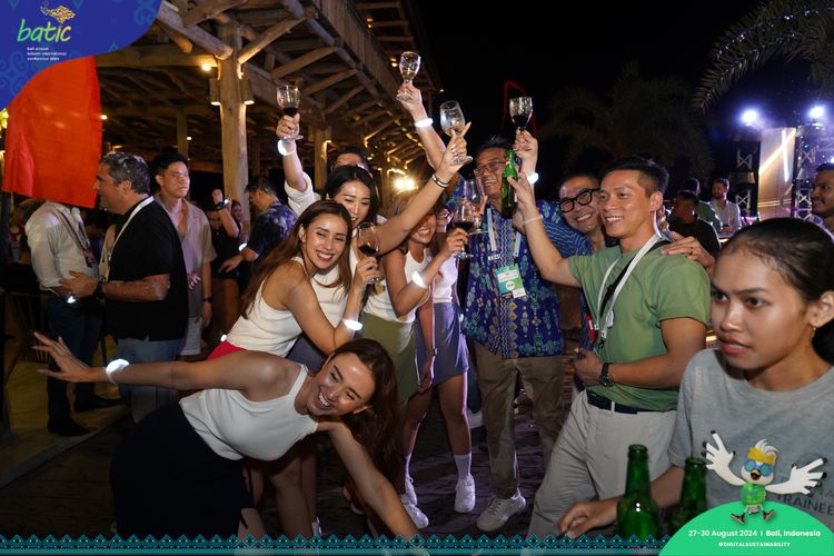 Race photo from Telin Batic 2024 Photo Search