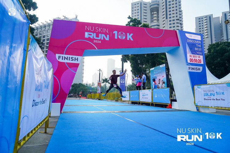 Race photo from Nu Skin Run 10K
