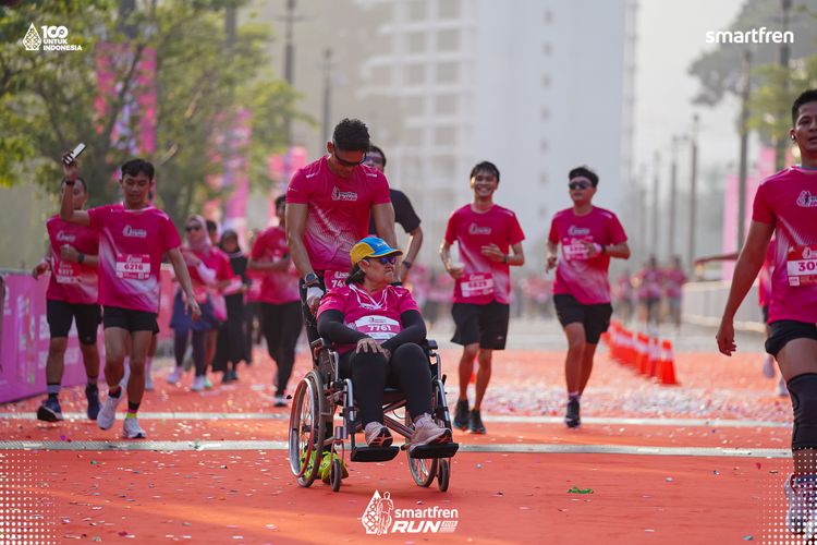 Race photo from Smartfren Run 2025 