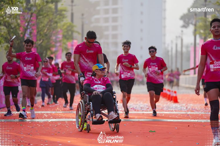 Race photo from Smartfren Run 2025 