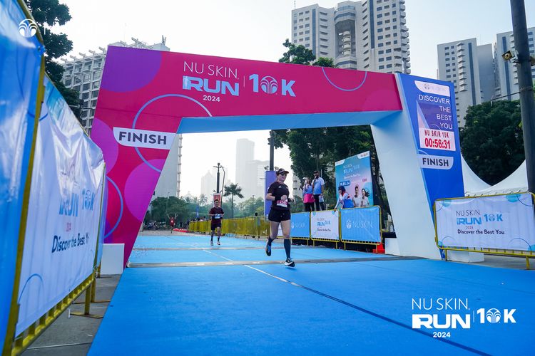 Race photo from Nu Skin Run 10K