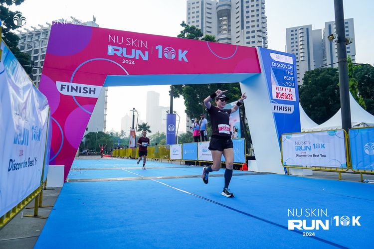 Race photo from Nu Skin Run 10K