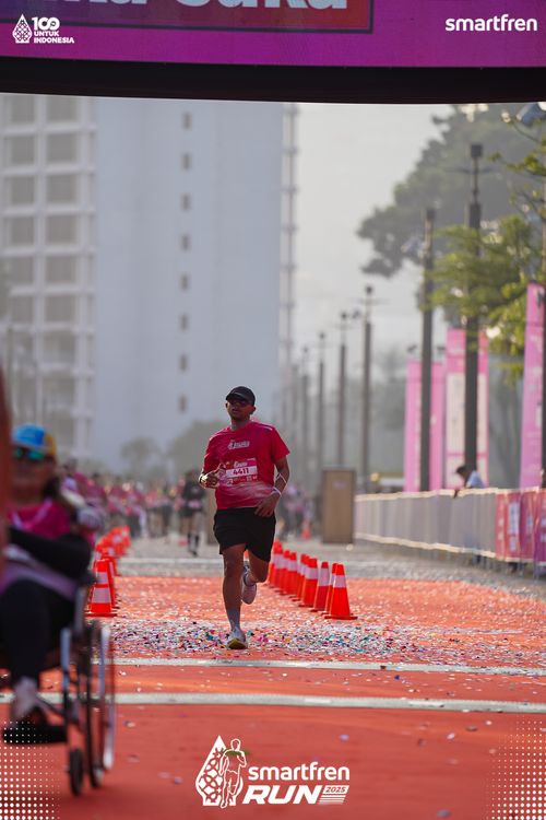 Race photo from Smartfren Run 2025 