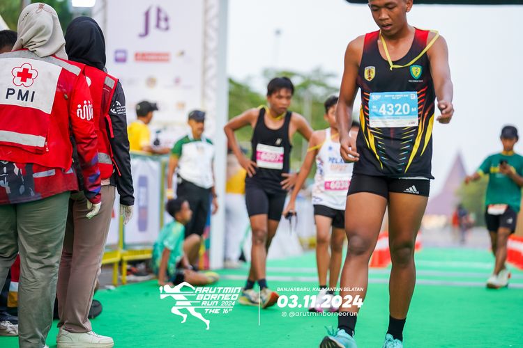 Race photo from Arutmin Borneo Run 2024