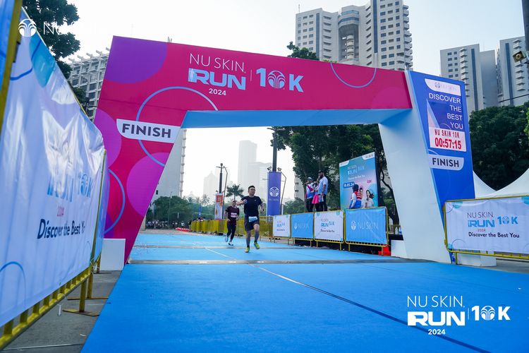 Race photo from Nu Skin Run 10K