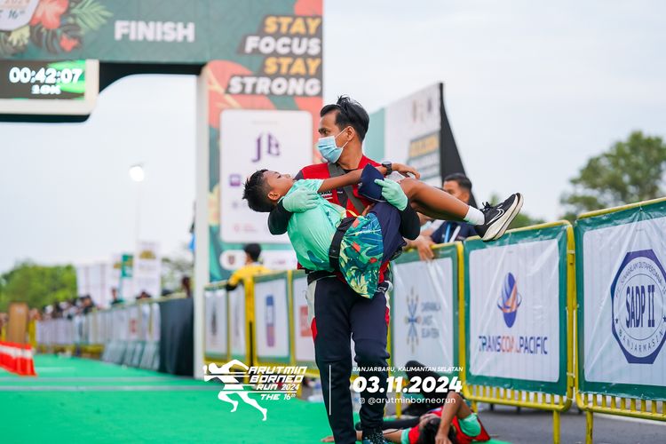 Race photo from Arutmin Borneo Run 2024
