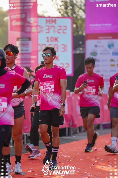 Race photo from Smartfren Run 2025 