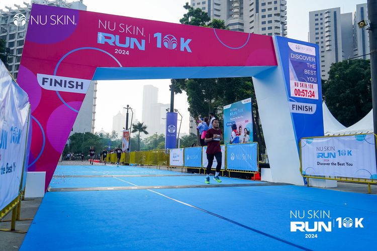 Race photo from Nu Skin Run 10K