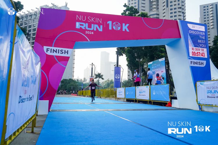 Race photo from Nu Skin Run 10K