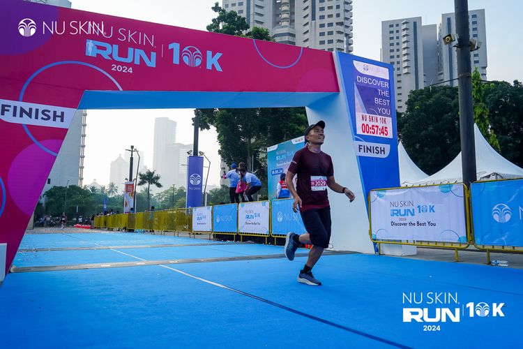 Race photo from Nu Skin Run 10K