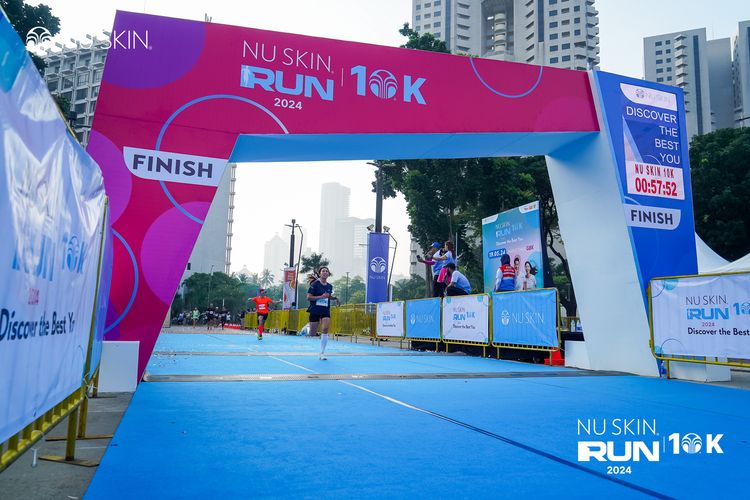Race photo from Nu Skin Run 10K