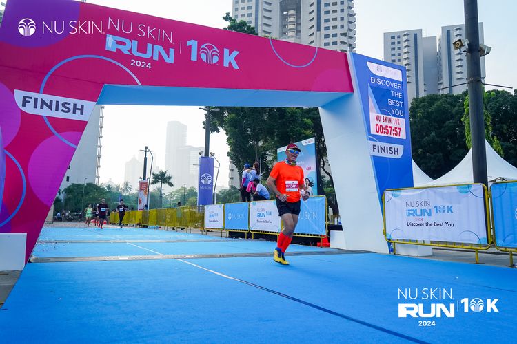 Race photo from Nu Skin Run 10K