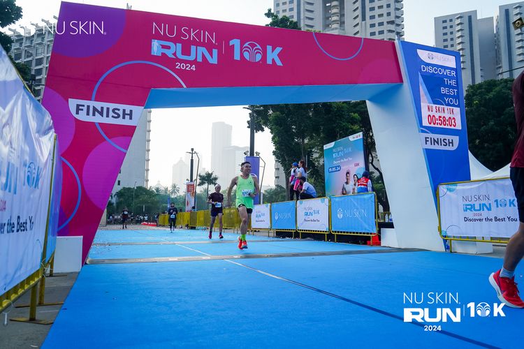 Race photo from Nu Skin Run 10K